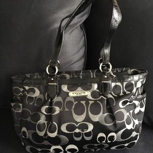 Coach shoulder handbag